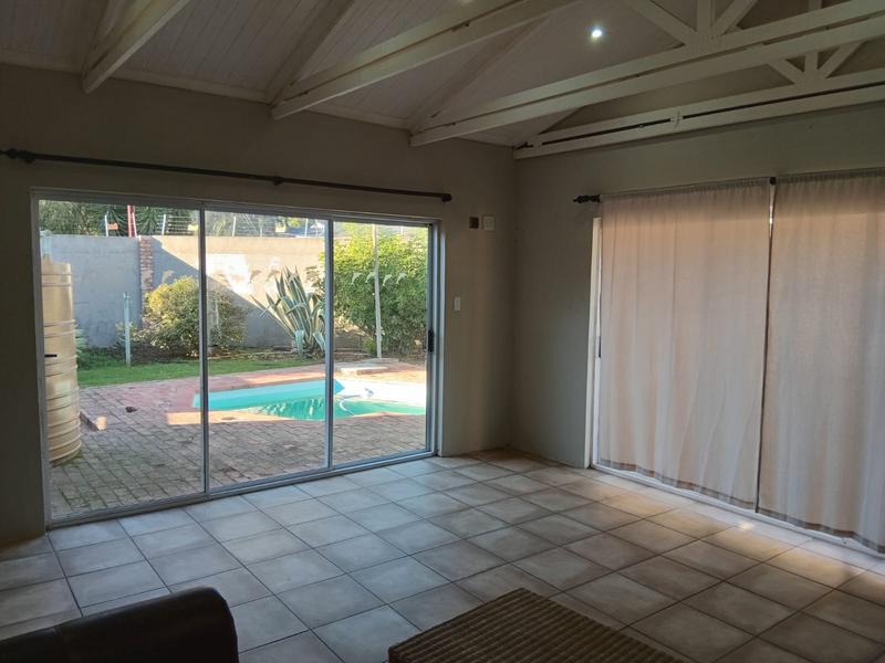 To Let 3 Bedroom Property for Rent in Sunnyside Eastern Cape